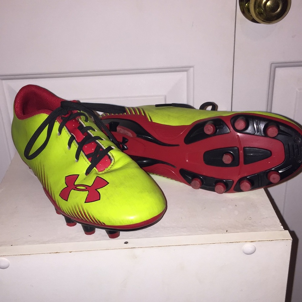 Soccer cleats, size 5. UA